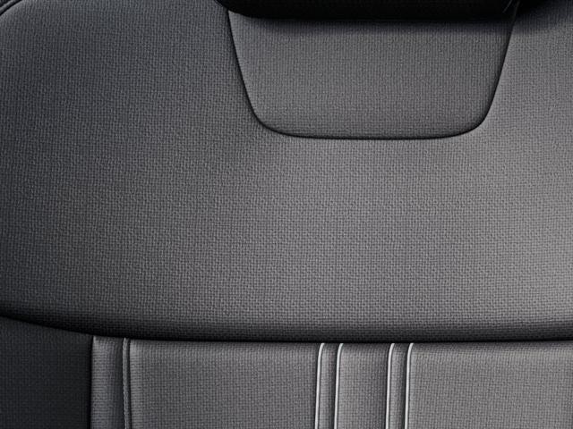 Hyundai Tucson Hybrid Vehicle Full-screen Gallery Image 17