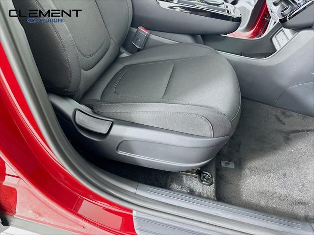 Hyundai Tucson Hybrid Vehicle Full-screen Gallery Image 29