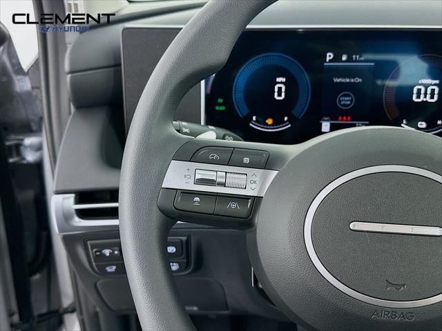 Hyundai Tucson Hybrid Vehicle Full-screen Gallery Image 14