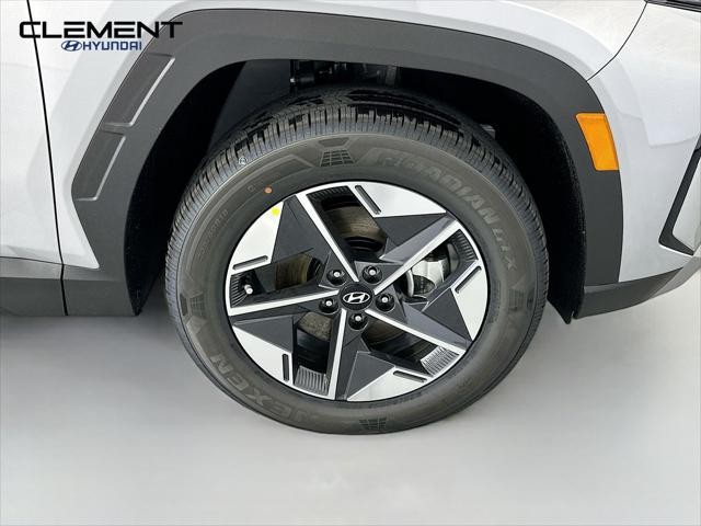 Hyundai Tucson Hybrid Vehicle Full-screen Gallery Image 31