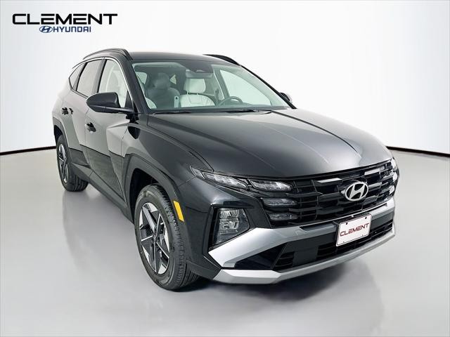 Hyundai Tucson Hybrid Vehicle Full-screen Gallery Image 3