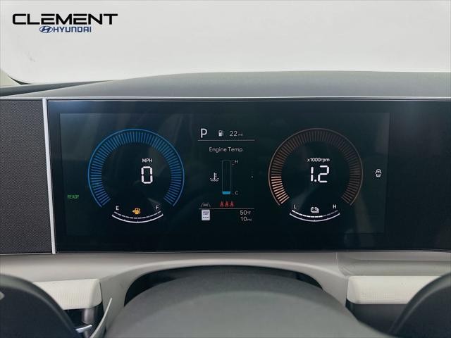 Hyundai Tucson Hybrid Vehicle Full-screen Gallery Image 16