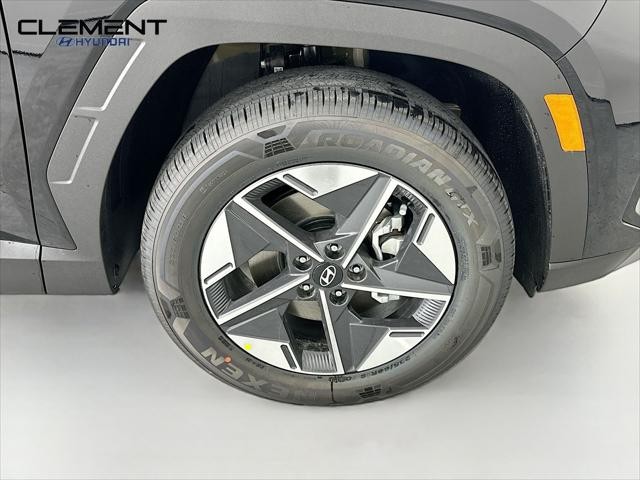 Hyundai Tucson Hybrid Vehicle Full-screen Gallery Image 31