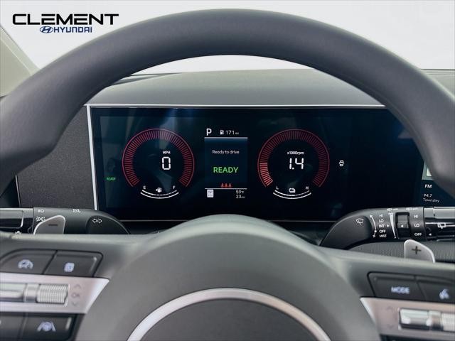 Hyundai Tucson Hybrid Vehicle Full-screen Gallery Image 16