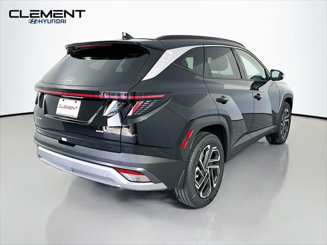 Hyundai Tucson Hybrid Vehicle Full-screen Gallery Image 6