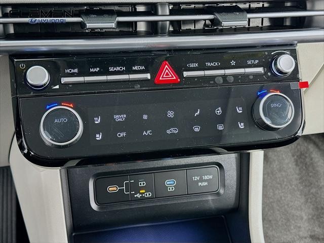 Hyundai Tucson Hybrid Vehicle Full-screen Gallery Image 19