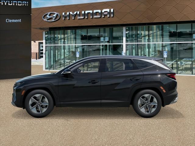 Hyundai Tucson Hybrid Vehicle Full-screen Gallery Image 3