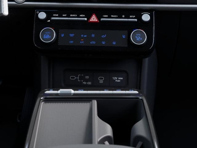 Hyundai Tucson Hybrid Vehicle Full-screen Gallery Image 16