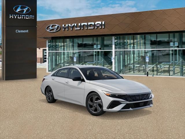 Hyundai Elantra Vehicle Image 02