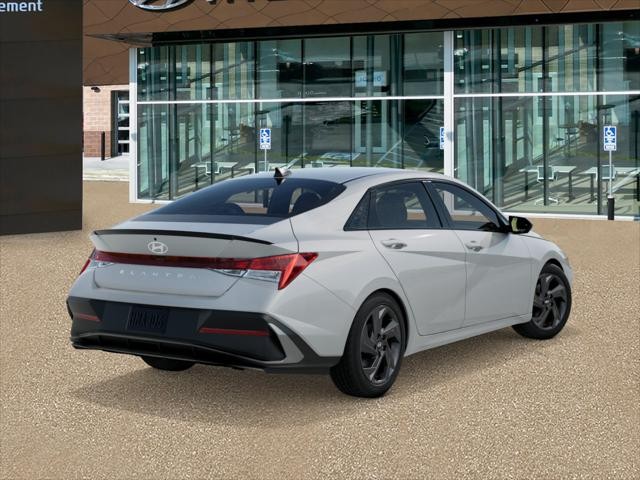 Hyundai Elantra Vehicle Image 04