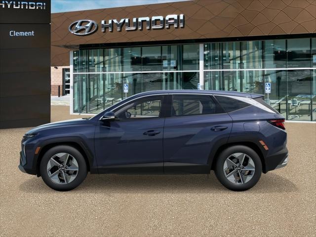 Hyundai Tucson Hybrid Vehicle Full-screen Gallery Image 3