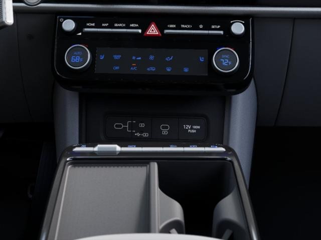 Hyundai Tucson Hybrid Vehicle Full-screen Gallery Image 16