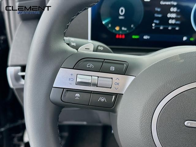 Hyundai Tucson Hybrid Vehicle Full-screen Gallery Image 14