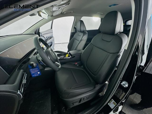 Hyundai Tucson Hybrid Vehicle Full-screen Gallery Image 25