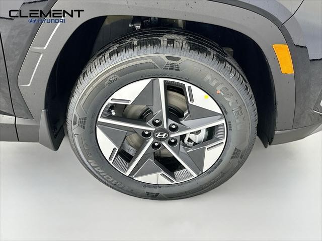 Hyundai Tucson Hybrid Vehicle Full-screen Gallery Image 31