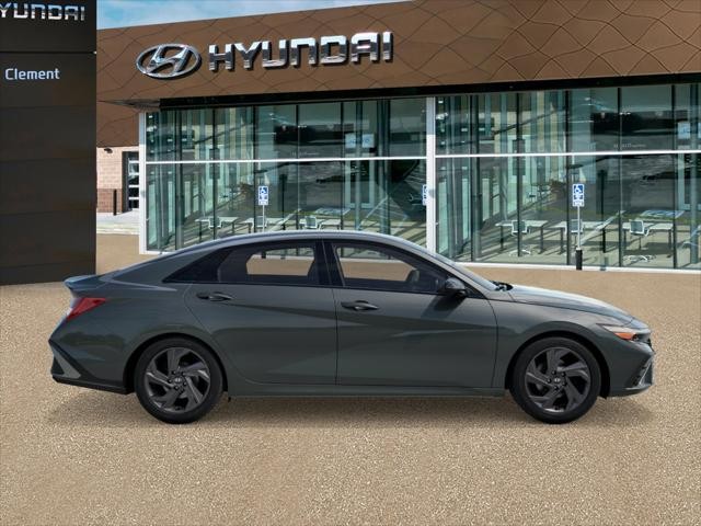 Hyundai Elantra Vehicle Image 07