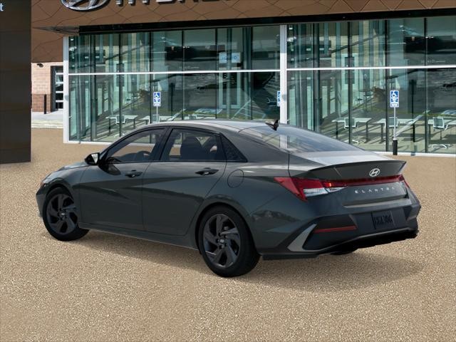 Hyundai Elantra Vehicle Image 05