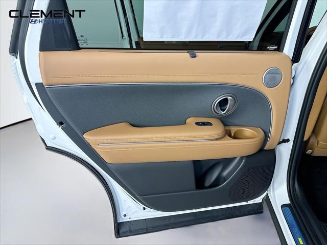 Hyundai Palisade Hybrid Vehicle Full-screen Gallery Image 28