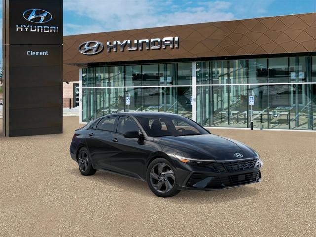 Hyundai Elantra Vehicle Image 02