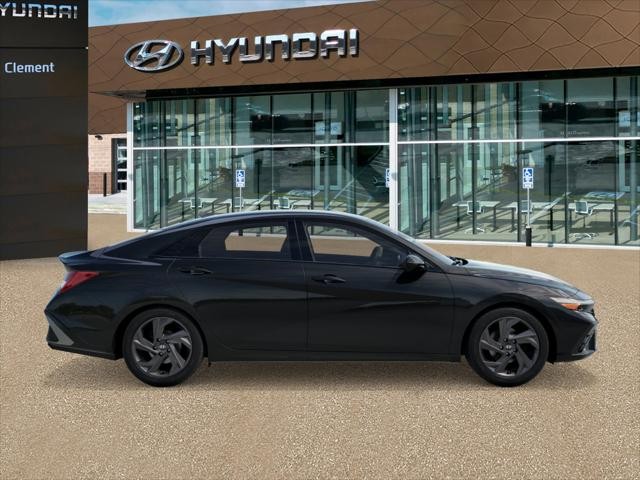 Hyundai Elantra Vehicle Image 07