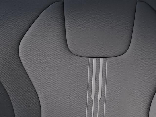 Hyundai Elantra Vehicle Image 17