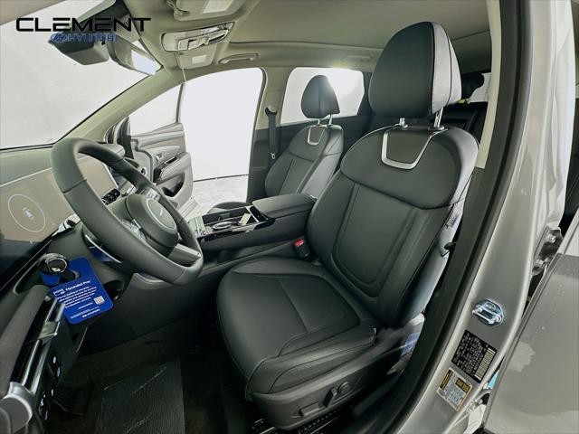 Hyundai Tucson Hybrid Vehicle Full-screen Gallery Image 27
