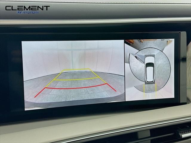 Hyundai Palisade Hybrid Vehicle Full-screen Gallery Image 18