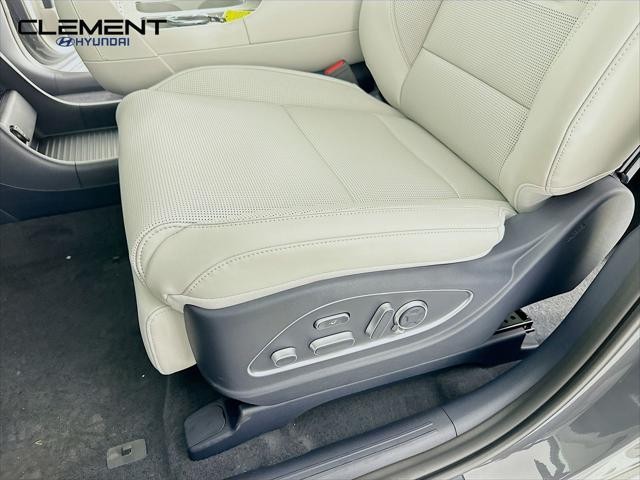 Hyundai Palisade Hybrid Vehicle Full-screen Gallery Image 26