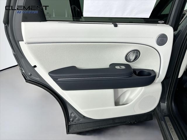 Hyundai Palisade Hybrid Vehicle Full-screen Gallery Image 28