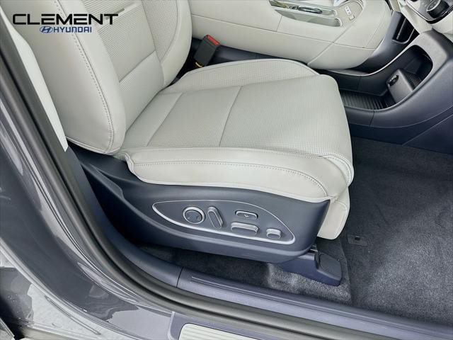 Hyundai Palisade Hybrid Vehicle Full-screen Gallery Image 32