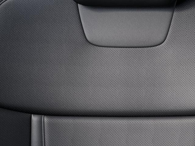 Hyundai Tucson Hybrid Vehicle Full-screen Gallery Image 17