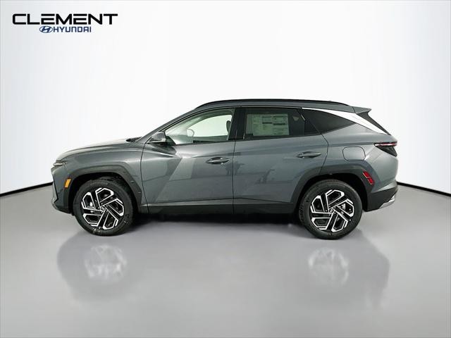 Hyundai Tucson Hybrid Vehicle Full-screen Gallery Image 4