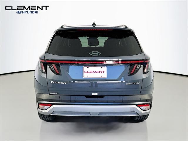 Hyundai Tucson Hybrid Vehicle Full-screen Gallery Image 7