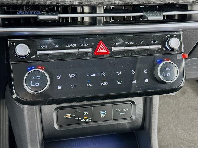 Hyundai Tucson Hybrid Vehicle Full-screen Gallery Image 19