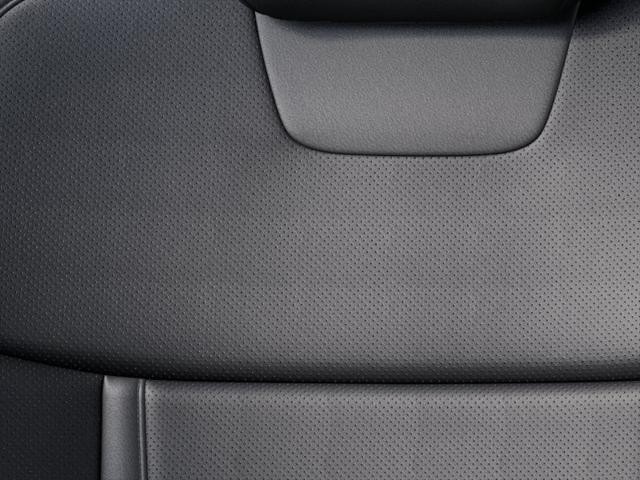 Hyundai Tucson Hybrid Vehicle Full-screen Gallery Image 17