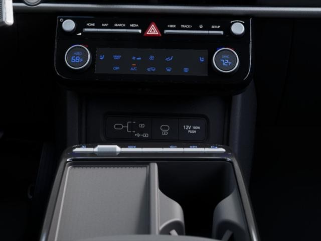 Hyundai Tucson Hybrid Vehicle Full-screen Gallery Image 16