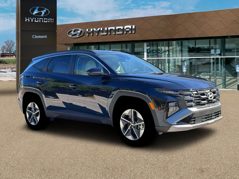 Hyundai Tucson Hybrid Vehicle Full-screen Gallery Image 10