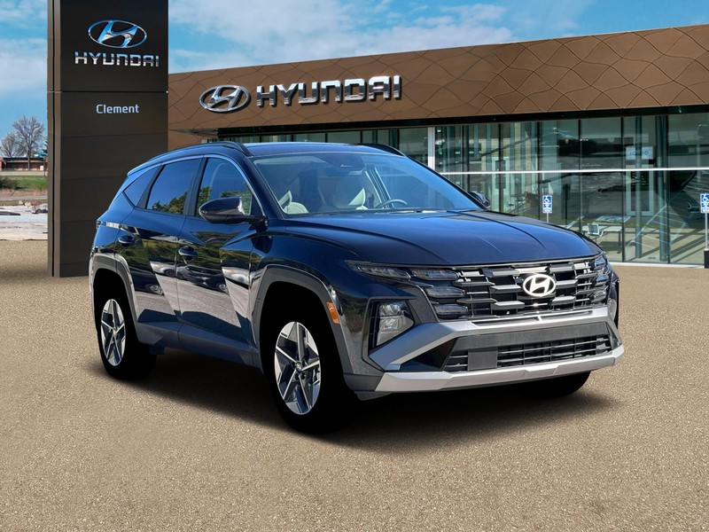 Hyundai Tucson Hybrid Vehicle Full-screen Gallery Image 11