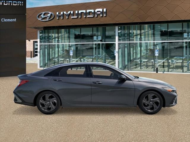 Hyundai Elantra Vehicle Image 07