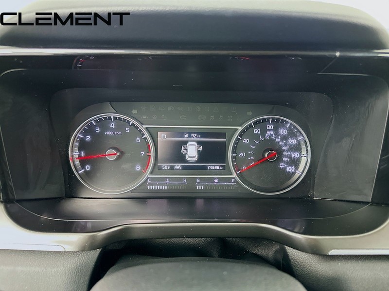 Kia Sorento Vehicle Full-screen Gallery Image 18