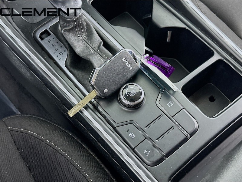 Kia Sorento Vehicle Full-screen Gallery Image 23