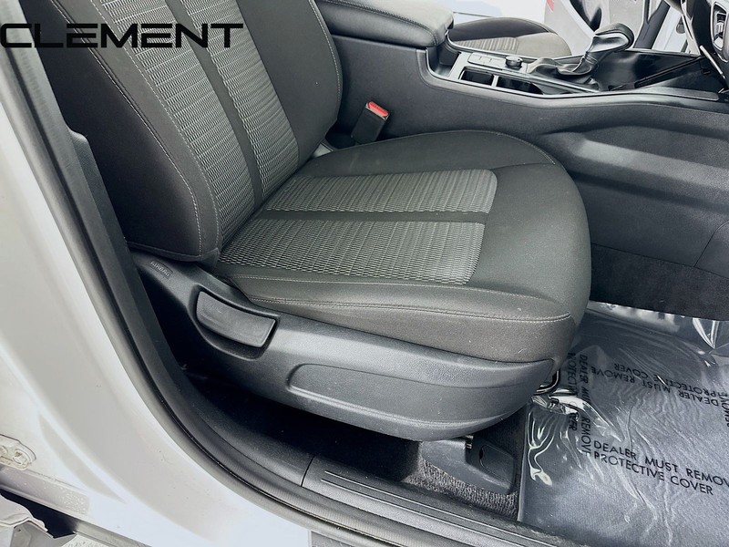 Kia Sorento Vehicle Full-screen Gallery Image 32