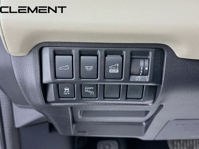 Subaru Ascent Vehicle Full-screen Gallery Image 13