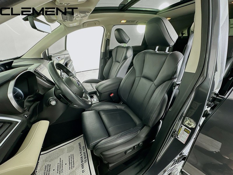 Subaru Ascent Vehicle Full-screen Gallery Image 32