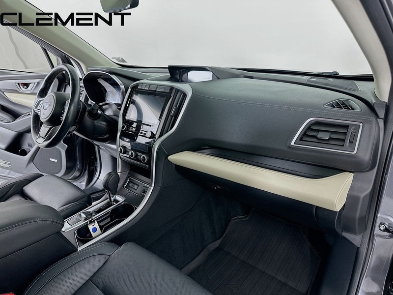 Subaru Ascent Vehicle Full-screen Gallery Image 38