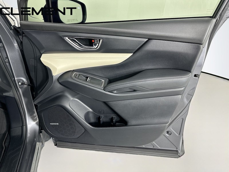 Subaru Ascent Vehicle Full-screen Gallery Image 39
