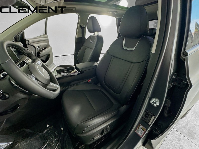 Hyundai Tucson Vehicle Full-screen Gallery Image 31