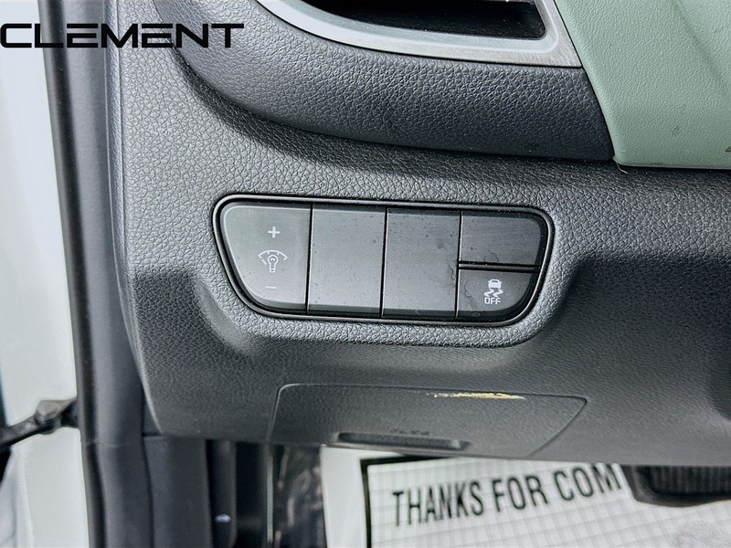 Kia Seltos Vehicle Full-screen Gallery Image 13