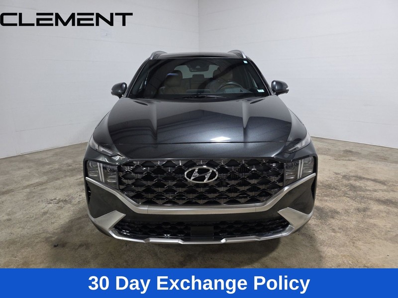 Hyundai Santa Fe Vehicle Full-screen Gallery Image 3