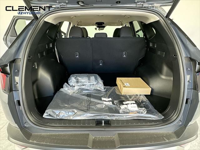 Hyundai Tucson Vehicle Full-screen Gallery Image 9